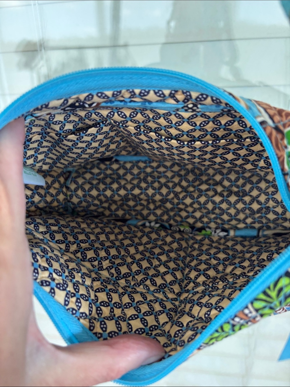 Vera bradley Libby in Bali blue NWT - Picture 4 of 6